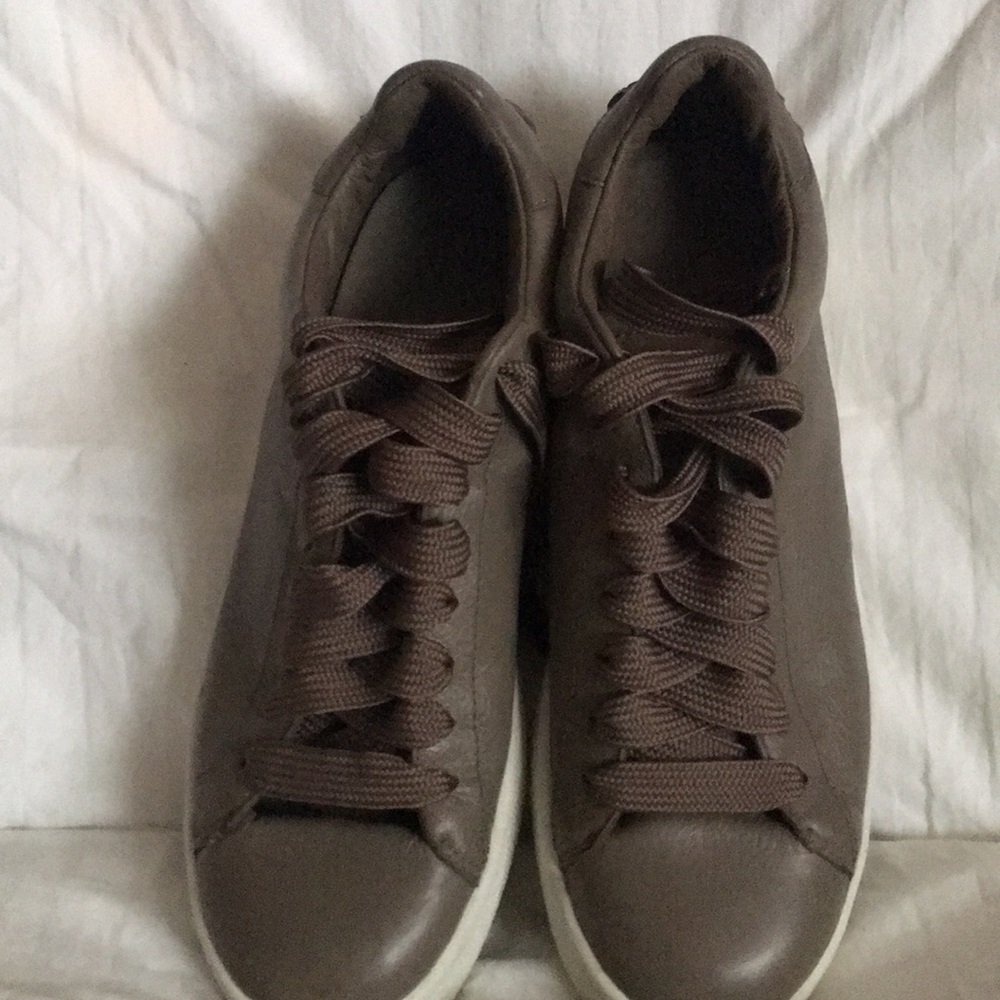 COACH ATHLETIC SHOES